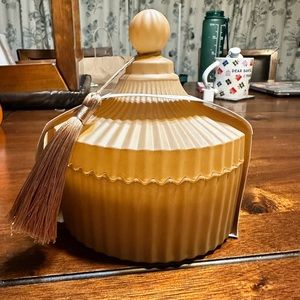 House of Harlow 1960 Teakwood Candle